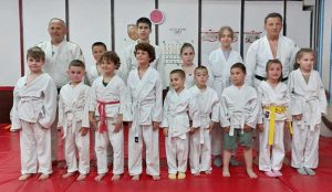 Сви учесници полагања за жути појас